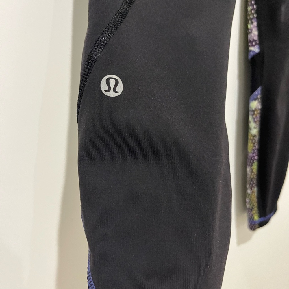 LULULEMON Black/Multicolor Patterned Leggings Mesh Zippered Pockets SZ 4 - Picture 3 of 9